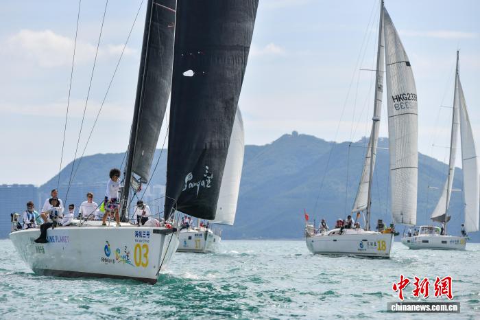 克利伯精神号选手三亚赛场压舷竞速