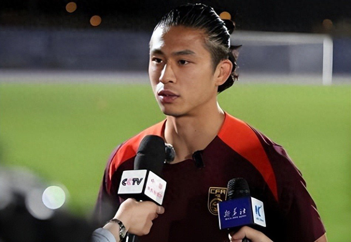 张玉宁单骑救主难挽败局