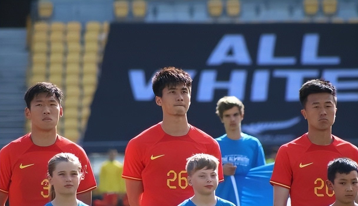 张玉宁单骑救主难挽败局 北京国安客场1比2鲁能